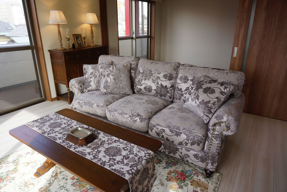 輸入家具・ヨーロピアンスタイルソファ