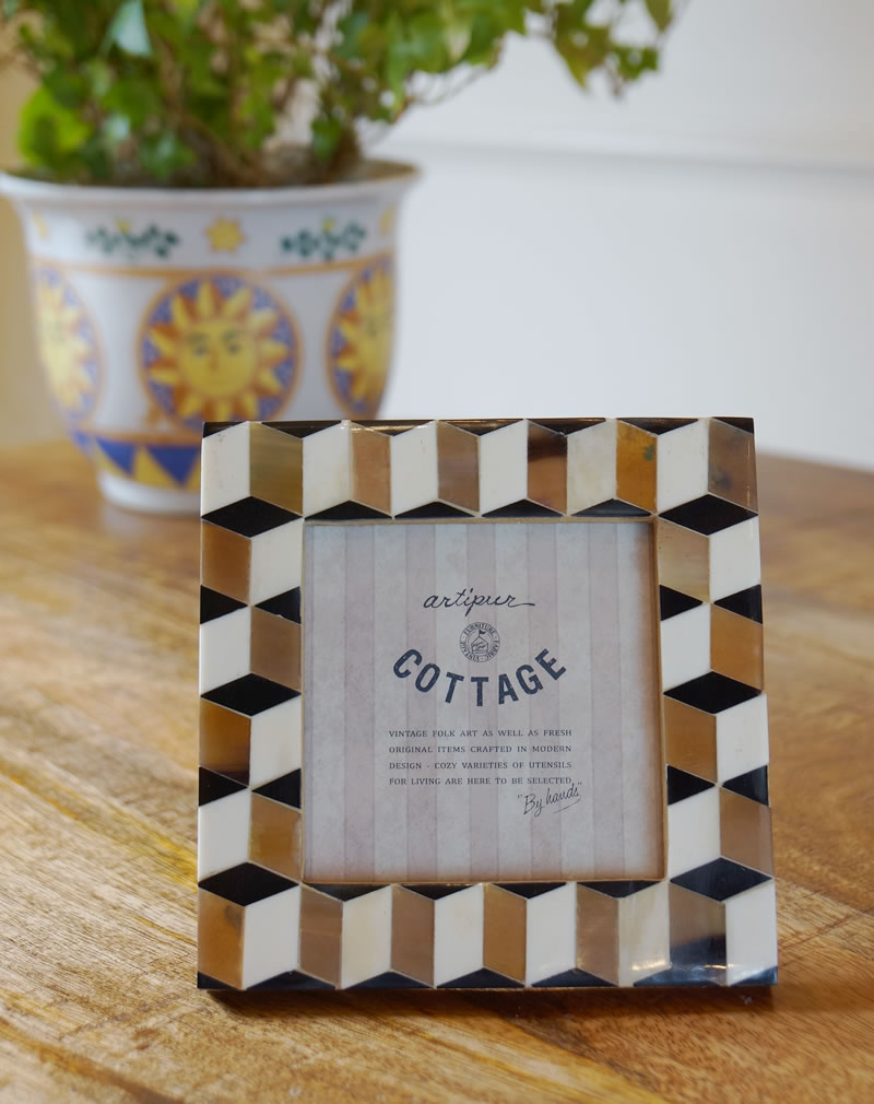 ボーン ホーンフォトフレームs 写真立て インテリア雑貨 壁掛け可 卓上 おしゃれ かわいい L判 L版 輸入家具 雑貨の専門店 E木楽館 本店